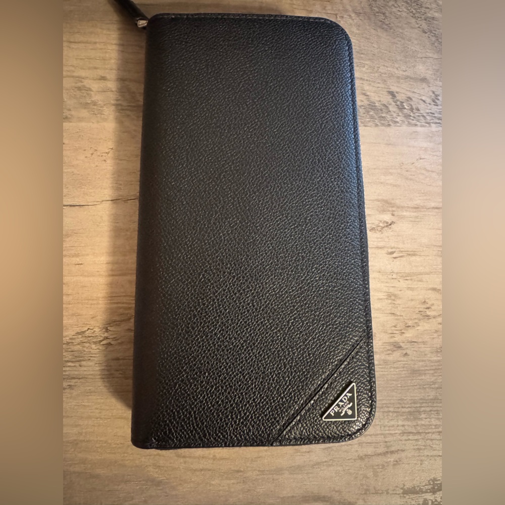 Authentic Prada Wallet - Picture 5 of 6